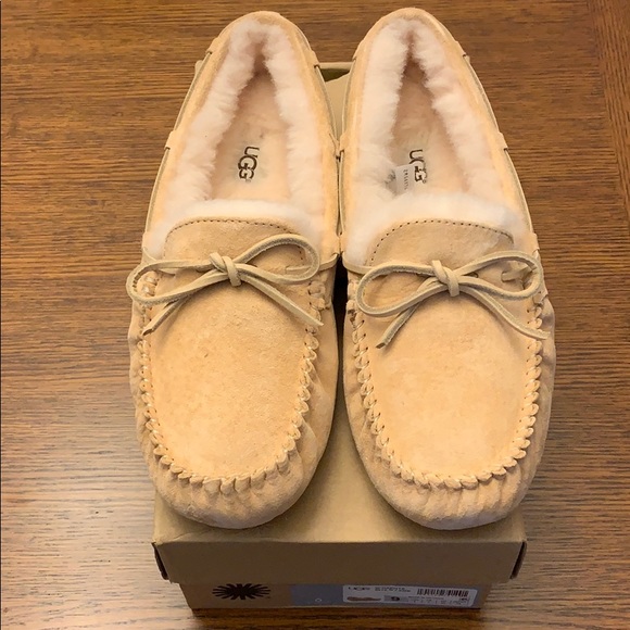 UGG Shoes - New UGG Dakota Slipper